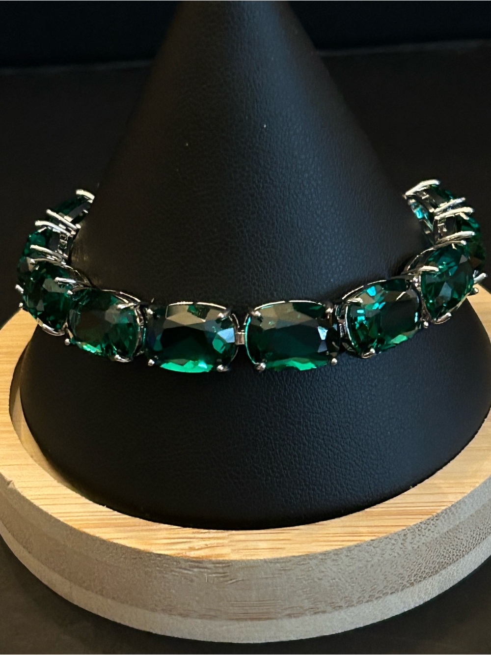 Striking & Bold Deep Emerald Green Faceted Crystal Link Bracelet in Silver-Tone